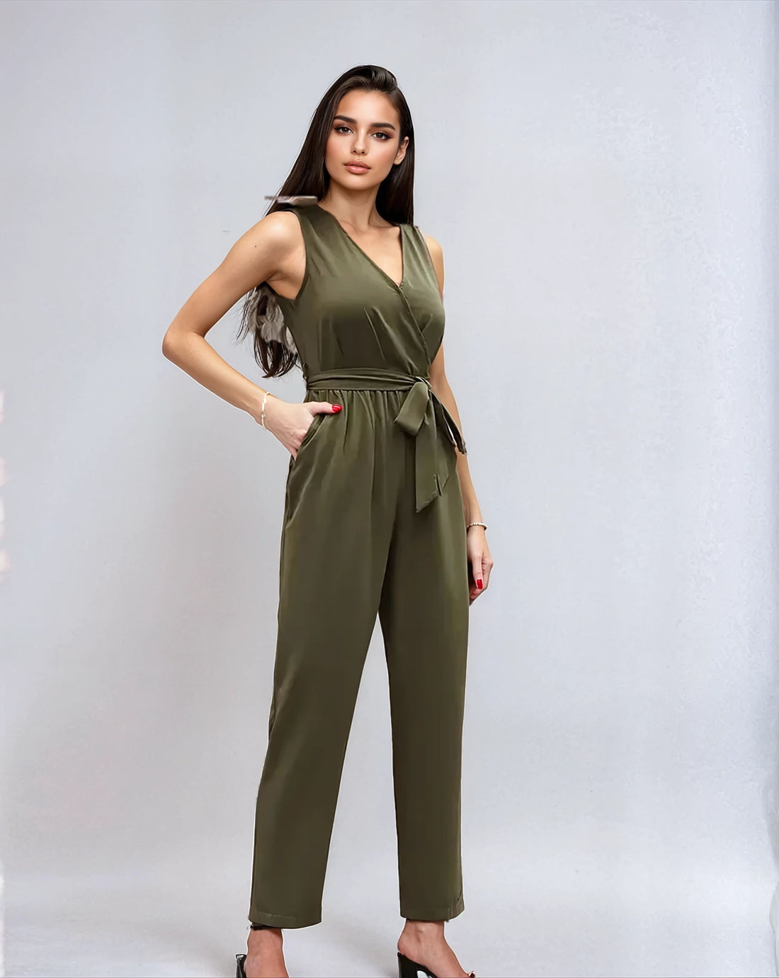 Stilvoller Army Green Jumpsuit – Zeitlose Eleganz & Komfort