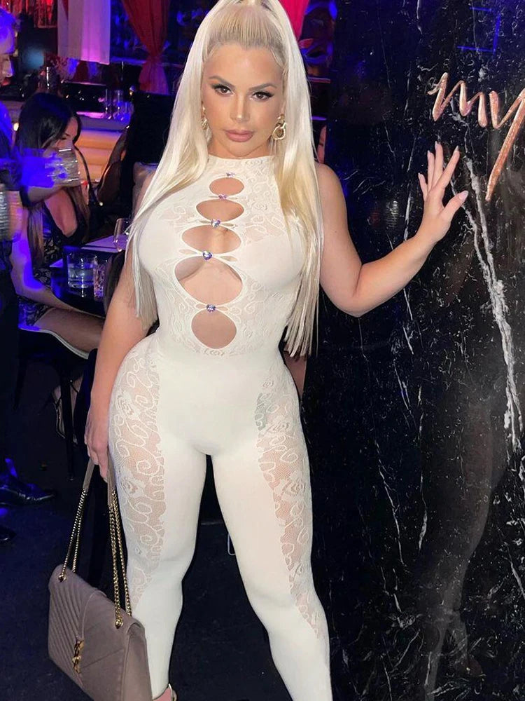 Ausgehöhlter Jumpsuit