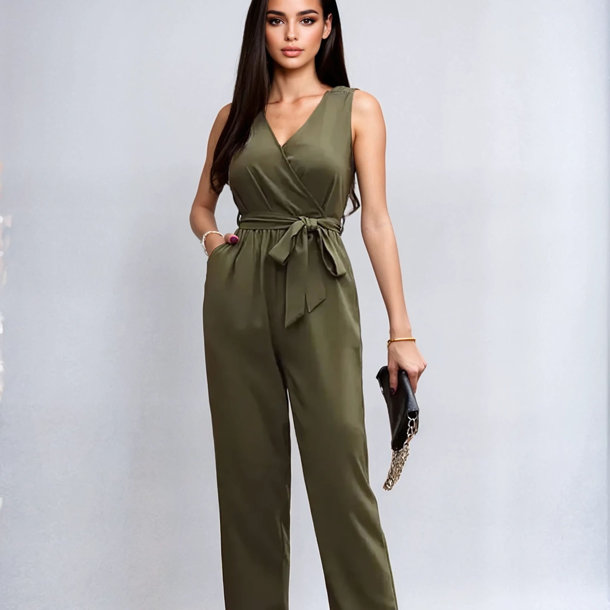 Stilvoller Army Green Jumpsuit – Zeitlose Eleganz & Komfort