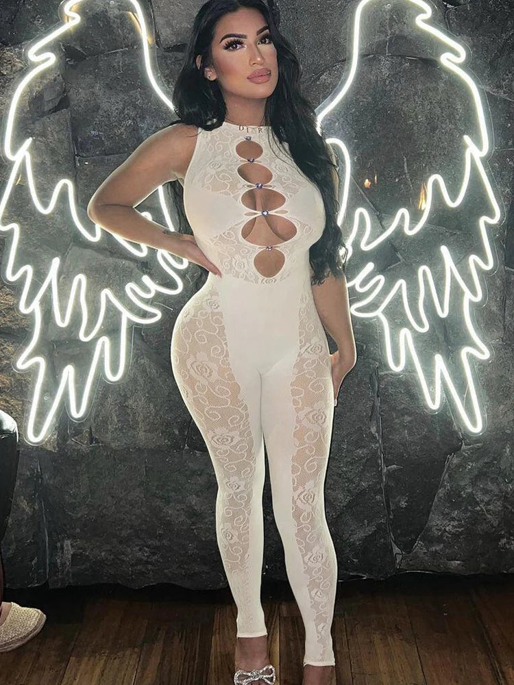 Ausgehöhlter Jumpsuit